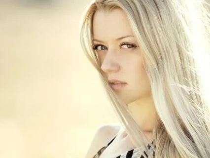 Manifest The Goddess Within : Divine Feminine Affirmations