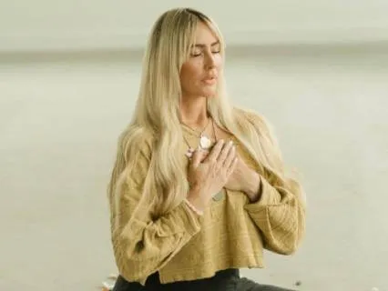 Manifest While You Sleep — 8 Hour Abundance Affirmations