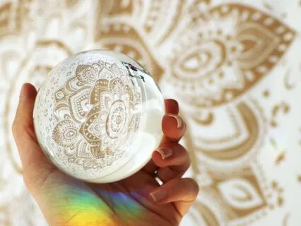 Manifestation Meditation: I Do Not Chase, I Attract