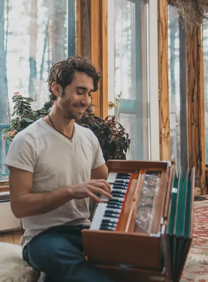 Mantra Meditation To Gently Awaken The Heart (Sita Ram)