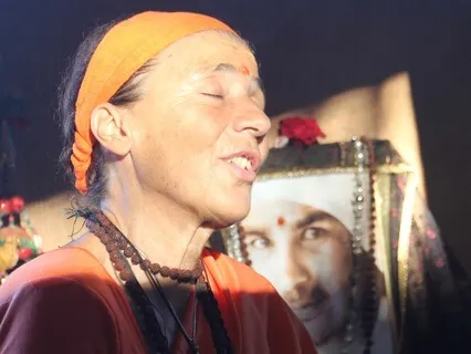 Mantra For Living Happily Without Attachment | Ganesh Mantra