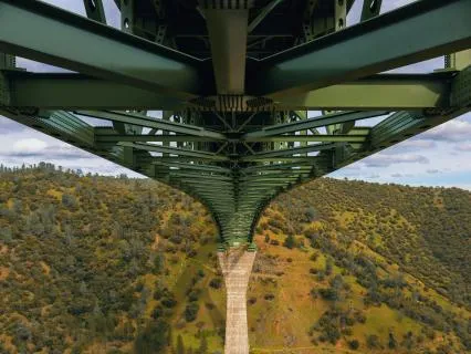 Meditale : The Empress And The Emissary