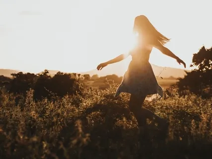 Meditation In Sunlight For Serotonin, Melatonin, Sleep & Health