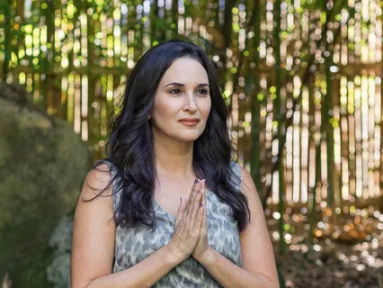 Meditation Into Silence 