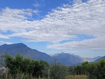 Meditation On The Sound Of Hum