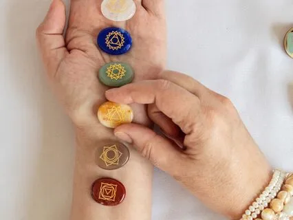 Meditation To Balance The Root Chakra | Focus & Grounding