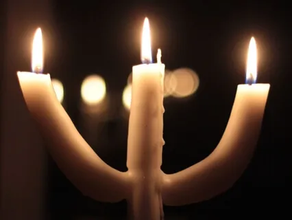 Meditation vid ett tänt ljus