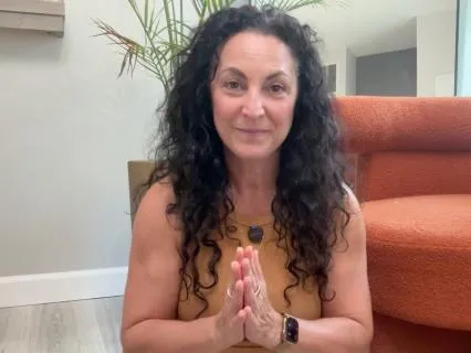 Menopause Morning: Mood, Brain Fog & Your Gut