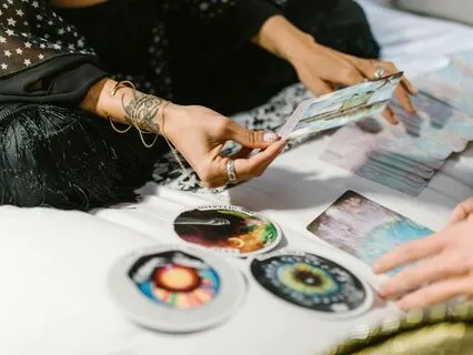 Message You Need To Hear: Embrace Your Inner Queen