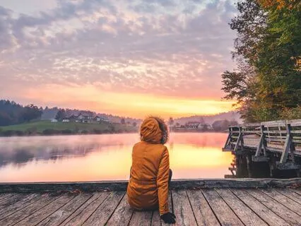 Micro Moments Of Mindfulness: Light Forward