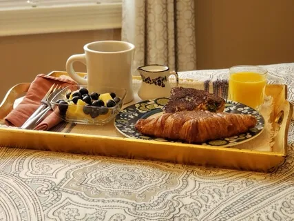 Mindful Eating With Your Senses