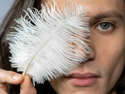 Mindful Feather's Breath: Light And Present