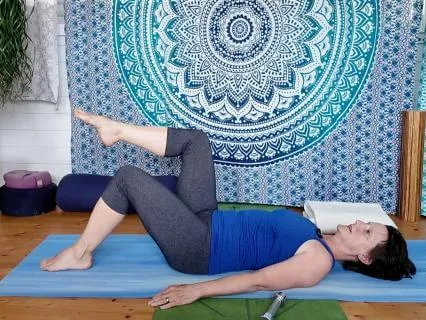 Mindful Pilates for Beginners – Core Strength & Stability