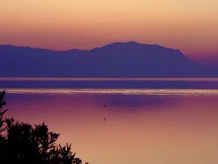 Mindful Reminders: Breathe