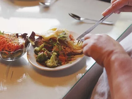 Mindfulness for Women Who Struggle with Weight: Visualize Your Eating Intention