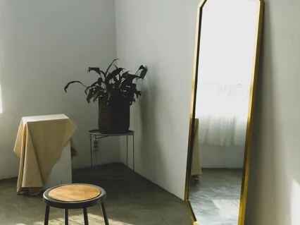 Mirror Gazing Meditation - A Practice In Acceptance