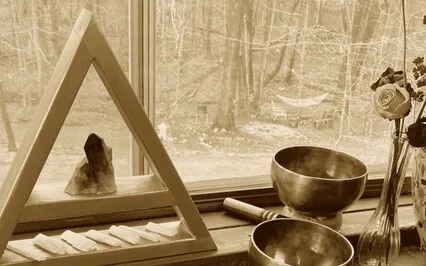 Mixed Metal Crown Chakra Bowl