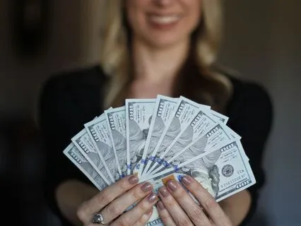 Money Magnet: Daily Affirmations For Abundance