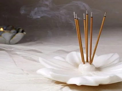 Moon Chakra — Asato Ma Sat Gamaya (108x Chanting Practice)