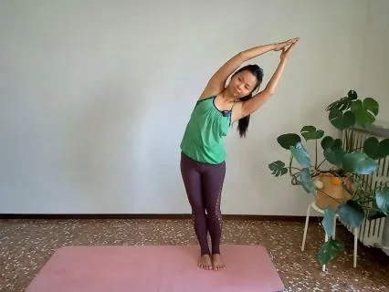 Moon Salutations: Wrist-Friendly Yoga Flow (30 min)