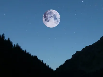 Moonlight Hug: A Gentle Meditation For Emotional Healing