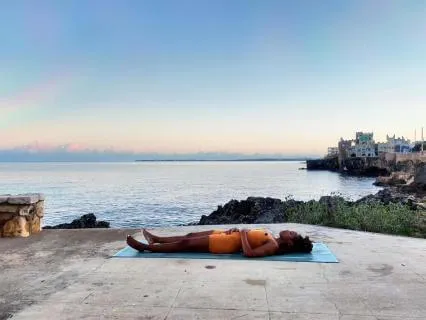 Morning Energy: 20 Minute Sunrise Yoga Flow in Jamaica