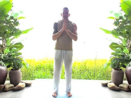 Morning Energy Flow - Sun Salutations & Breathwork (34-Min)