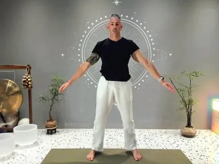 Morning Flow - Full Body Energizing Practice (17min)