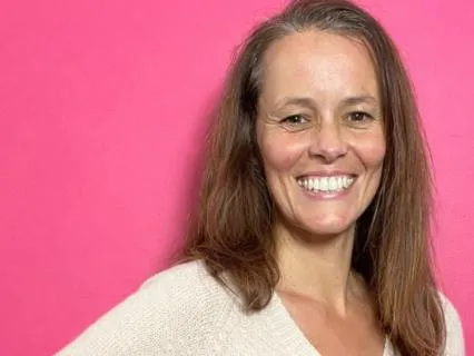 Morning Gratitude Meditation: Heart Center Reset | 8 Minutes