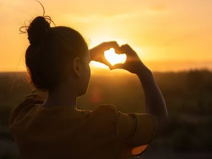 Morning Meditation : Greeting Your Day With Love Energy