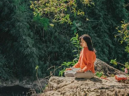 Morning Raag: Guitar Meditation In Ahir Bhairav