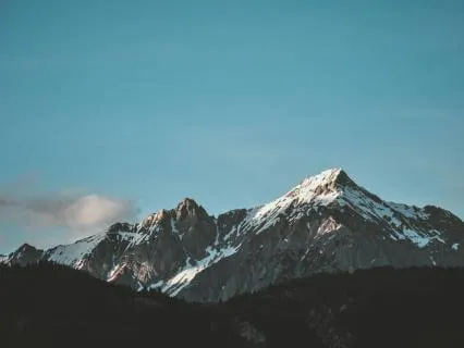 Morning Ritual For Letting Go And Rise Gently