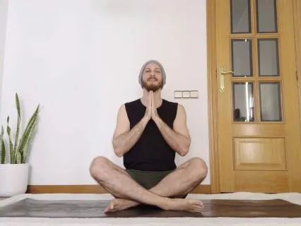 Morning Yin Yoga for Energy | Wake Up & Feel Good (20 min)