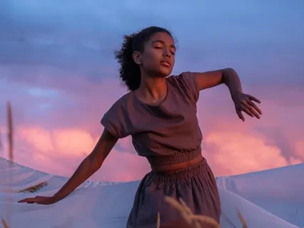 Move | For Body, Energy, And Spirit Flow | Moderate Dance