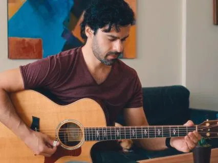Moving Guitar For Starting The Day