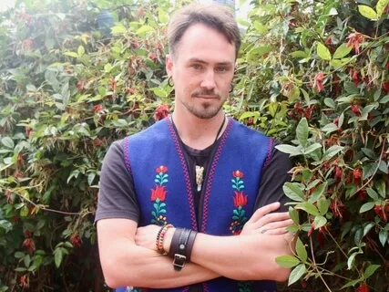 Moving Into The Light (LIVE 9 Jun 2022)