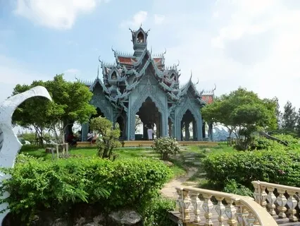 The Peaceful Sounds Of Mount Meru