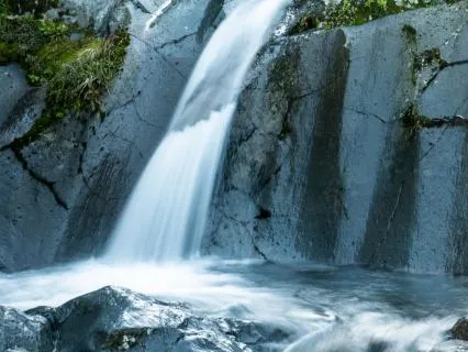 Natural White Noise: Waterfall Sleep (10 Hours)