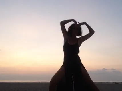 Navigating The Conflict Between The Desire To Hide And The Desire To Communicate