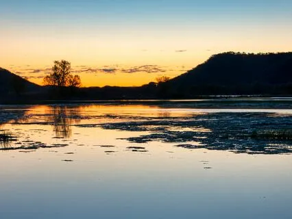 Night Cruise: Riverboat On Mississippi River (Ambient Sound)
