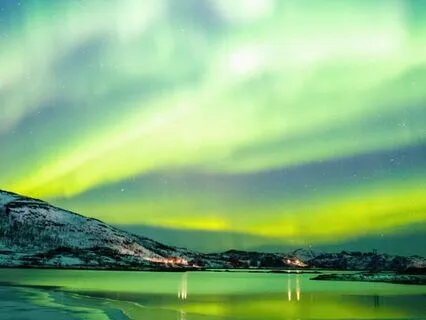 Northern Lights Ambiance Gentle Wind Falling Snow Sounds