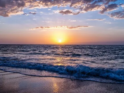 Ocean Waves With Calming Woodwind