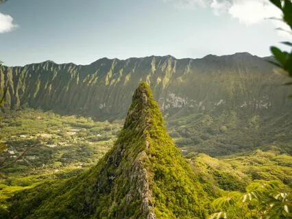 Om Chanting: Sacred Voices And Tibetan Bowls For Meditation