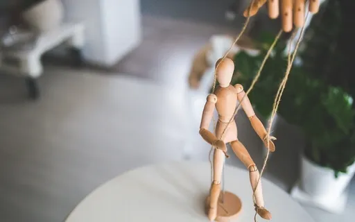 One Hour Of Dramatic Pensive Piano Music – Be Not A Puppet