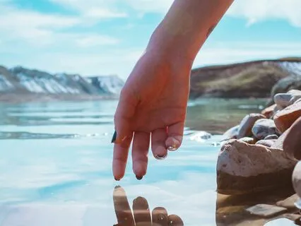 One Who Can Quit Seeing Himself | Rumi Poem