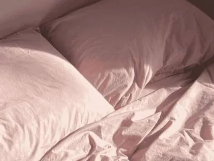 Overnight Identity Shift: Self-Concept, Beauty, & Confidence