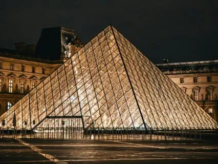 Parisian Sleep Story (10 Hr) | Reiki, Brown Noise & Rain