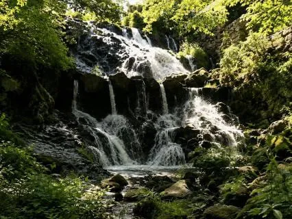 Pause And Breathe: Waterfall Meditation