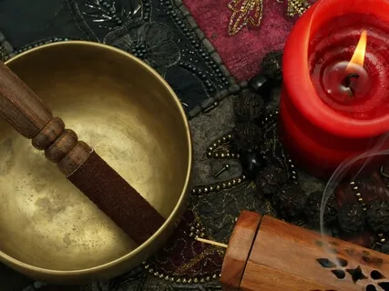 Peaceful Instrumental Moment: Acoustic Guitar & Singing Bowl