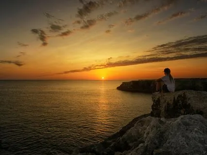 Peaceful Rhythms: Delicate Acoustic Guitar